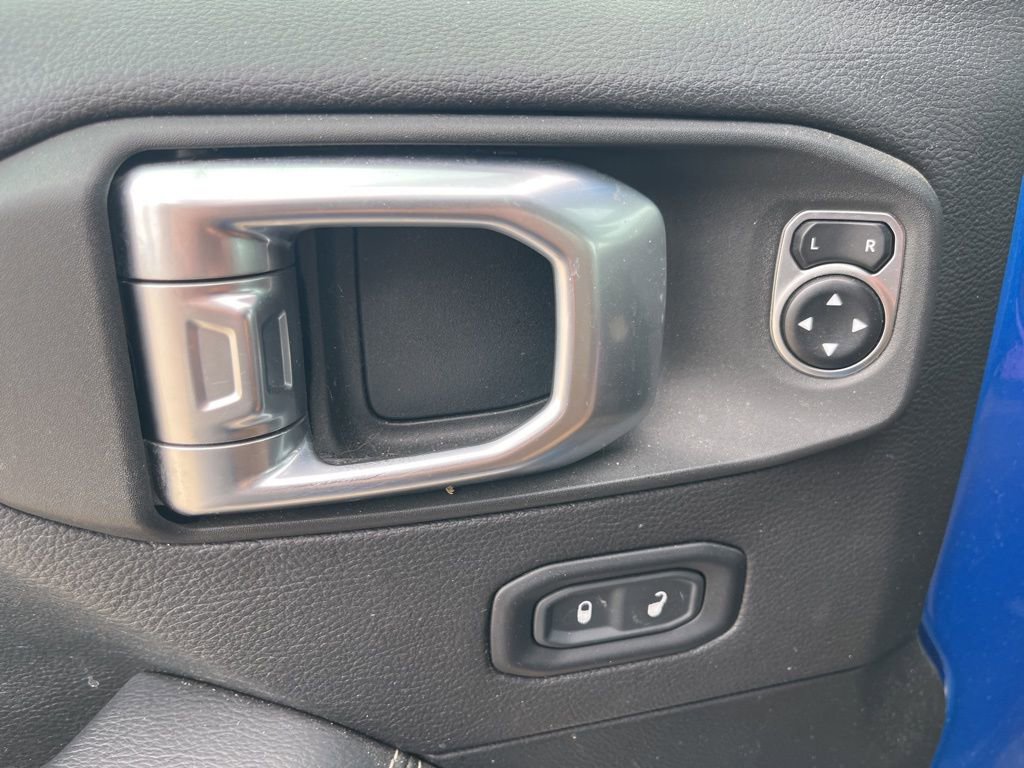 Used 2020 Jeep Gladiator Rubicon image 8