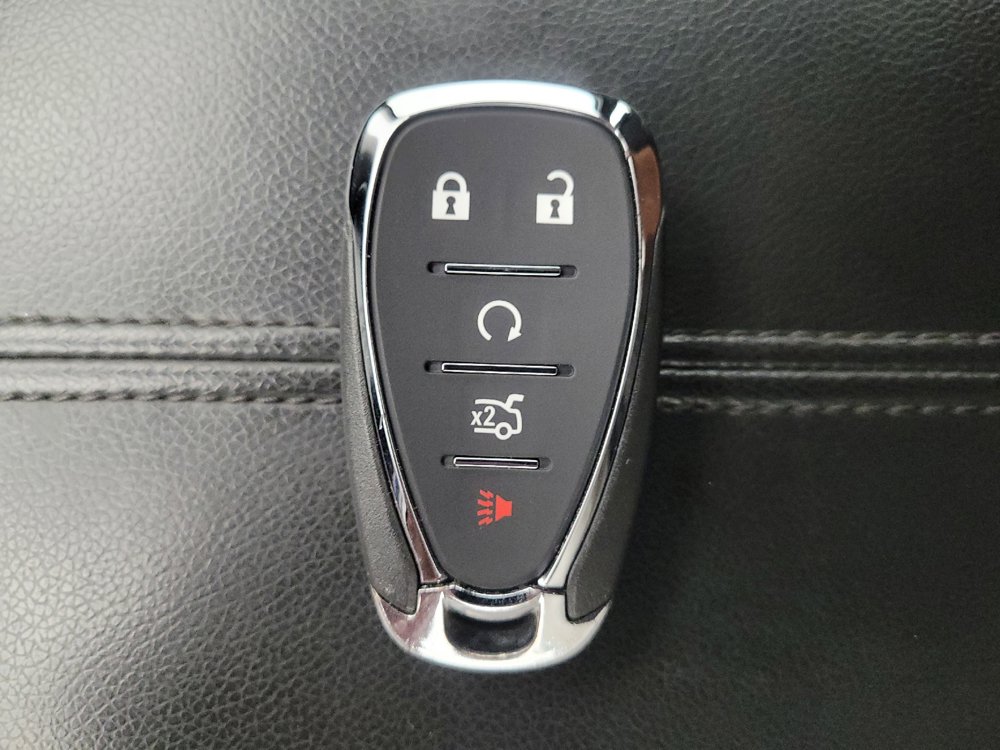 Used 2023 Chevrolet Malibu LT FWD image 32