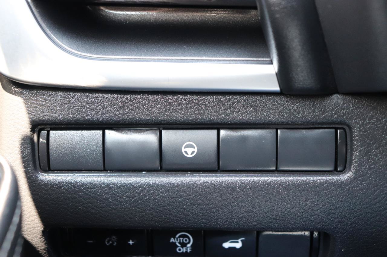 Used 2026 Nissan Rogue SV AWD/4WD image 41