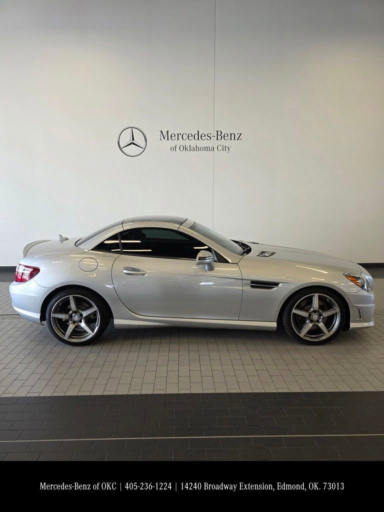 Used 2015 Mercedes-Benz SLK 350 image 5