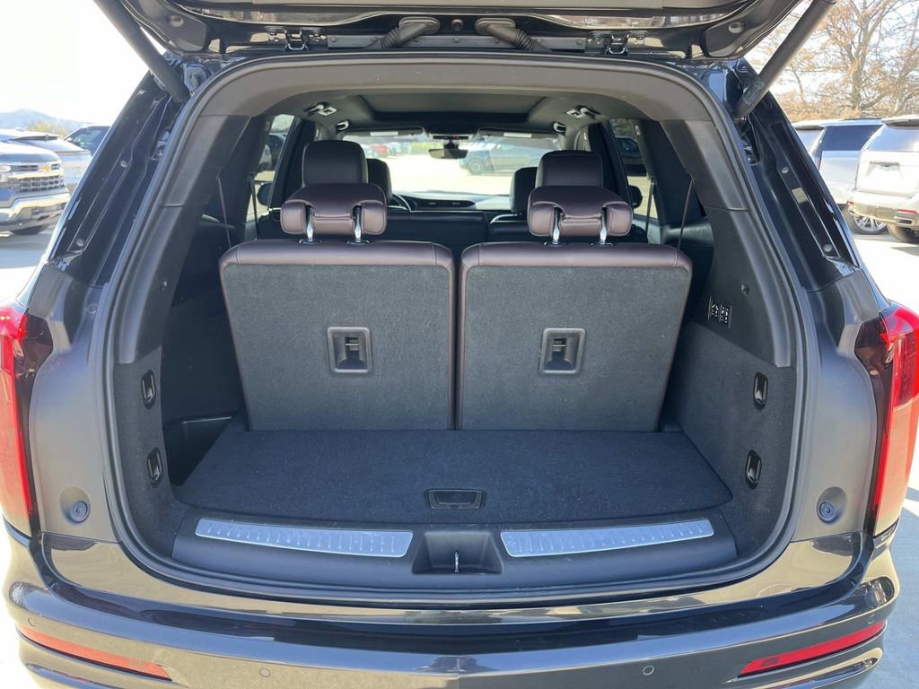 Used 2020 Cadillac XT6 Premium Luxury image 12
