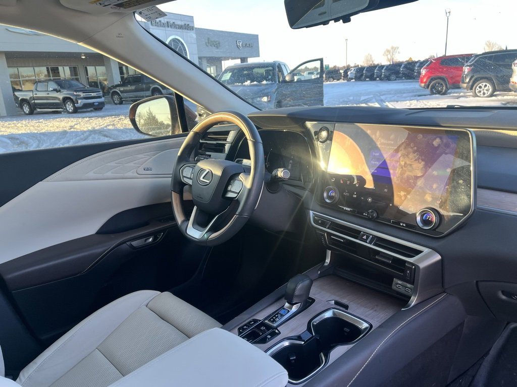 Used 2024 Lexus RX 350 350h Luxury image 14