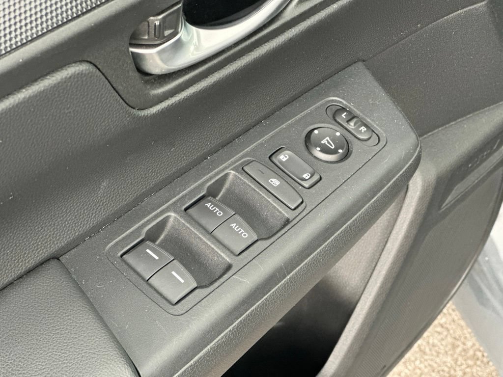 Used 2024 Honda CR-V Sport image 16