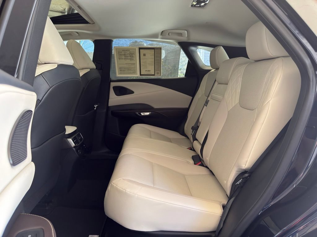 Certified 2024 Lexus RX 350 FWD w/ Technology Package image 20