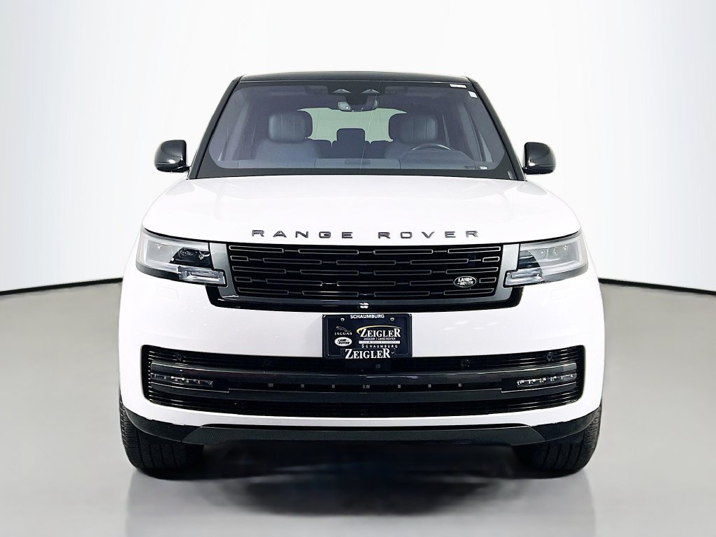 Used 2023 Land Rover Range Rover SE AWD/4WD image 2