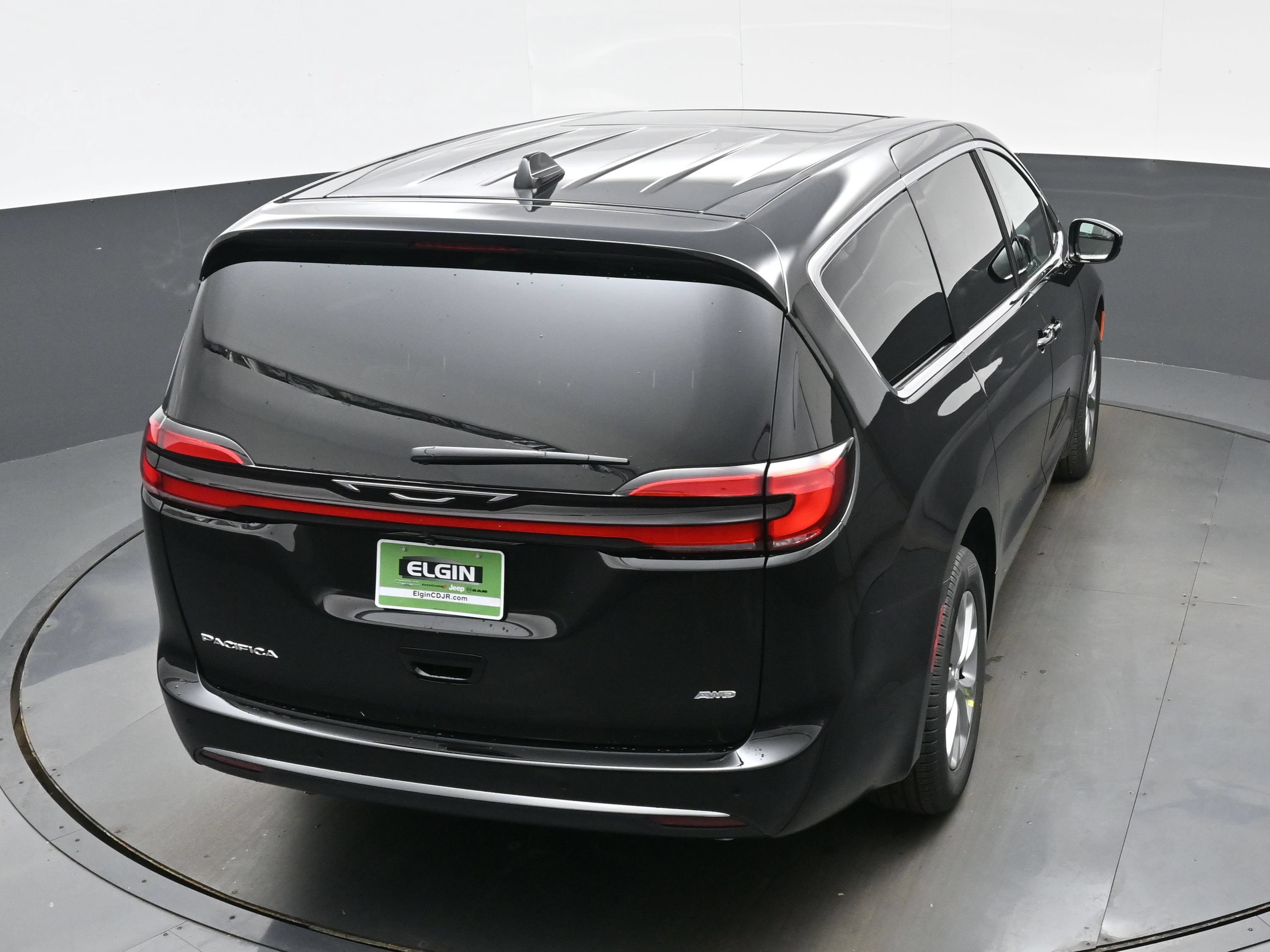 New 2027 Chrysler Pacifica Select AWD/4WD image 25