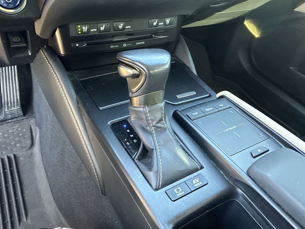 Used 2019 Lexus ES 300h w/ Premium Package FWD image 20