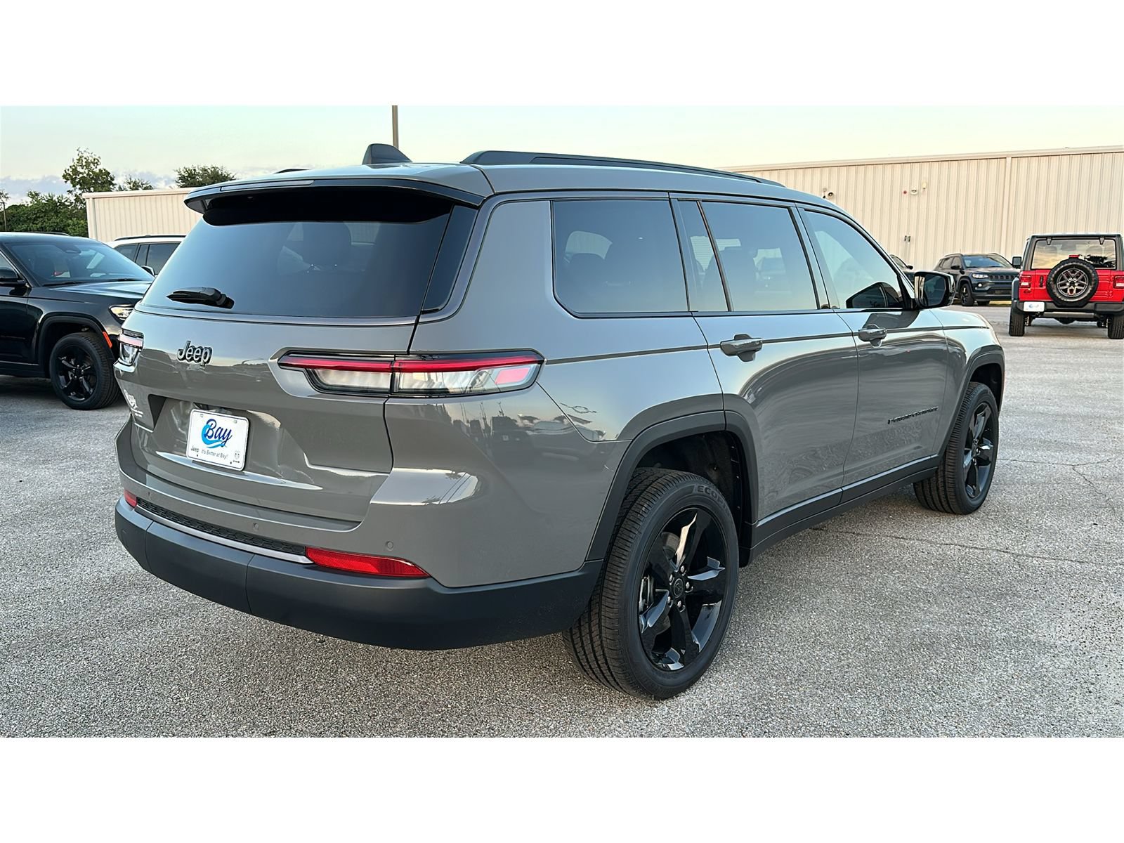 New 2027 Jeep Grand Cherokee L Limited w/ Limited Altitude Package RWD image 6