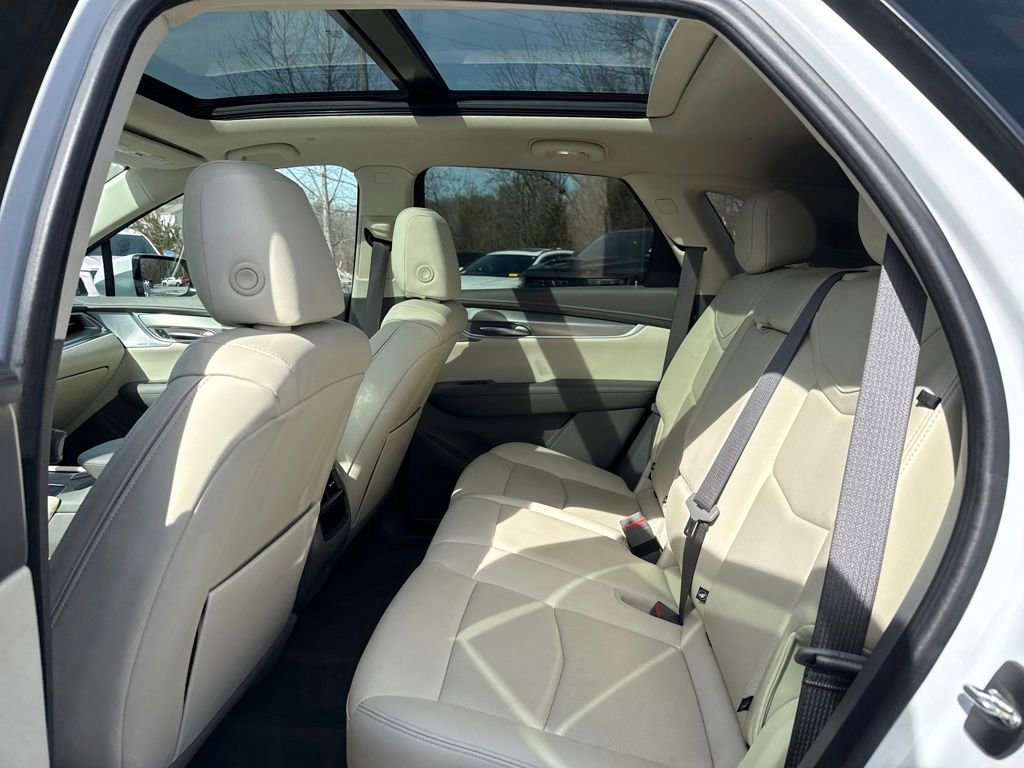 Certified 2023 Cadillac XT5 Premium Luxury w/ LPO, Floor Liner Package image 12