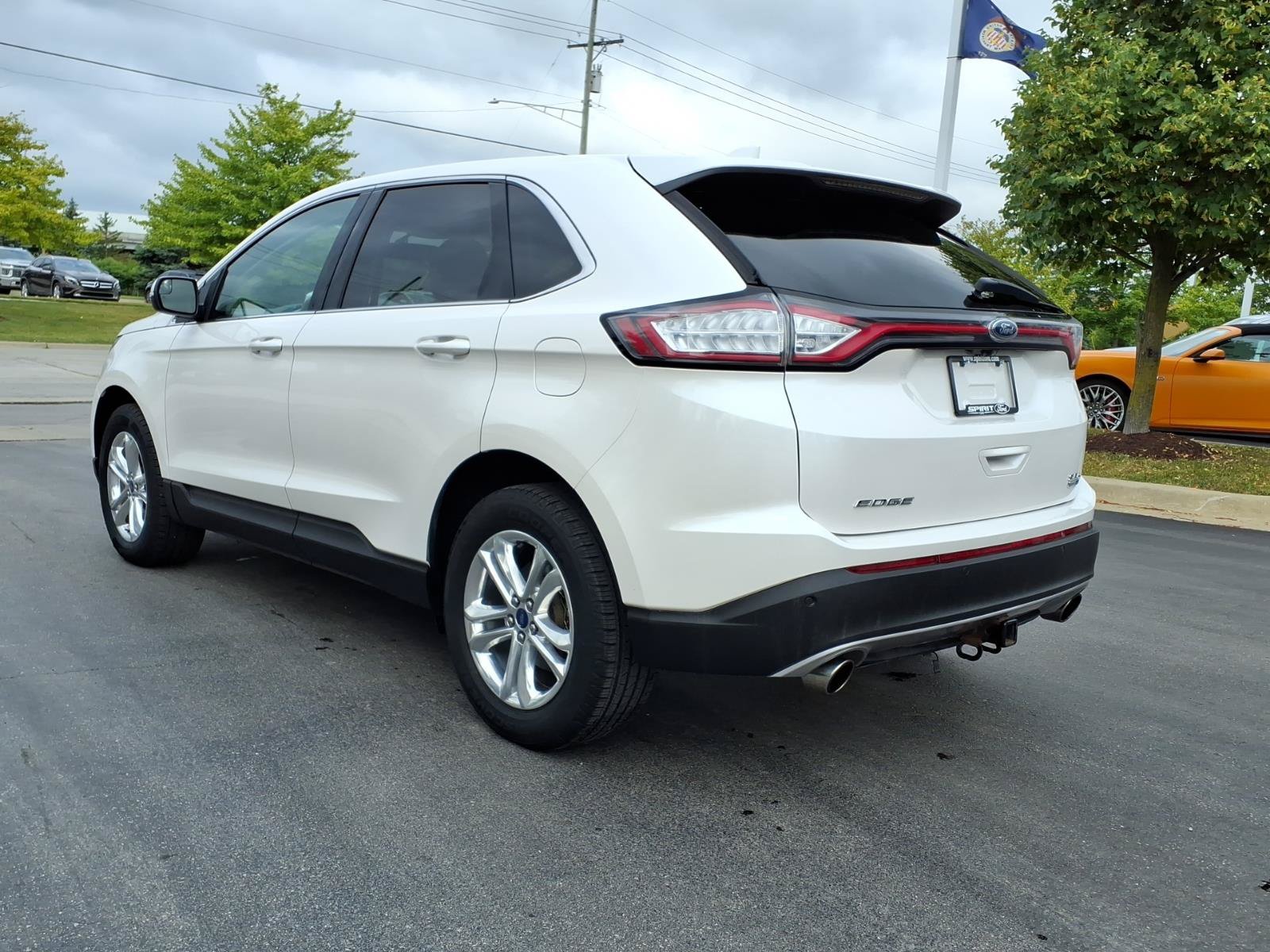 Used 2018 Ford Edge SEL w/ Equipment Group 201A AWD/4WD image 7
