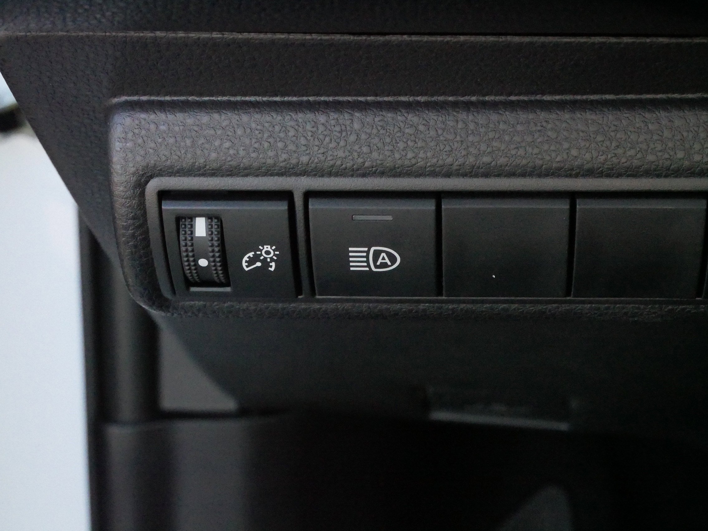 Certified 2026 Toyota Corolla LE image 27