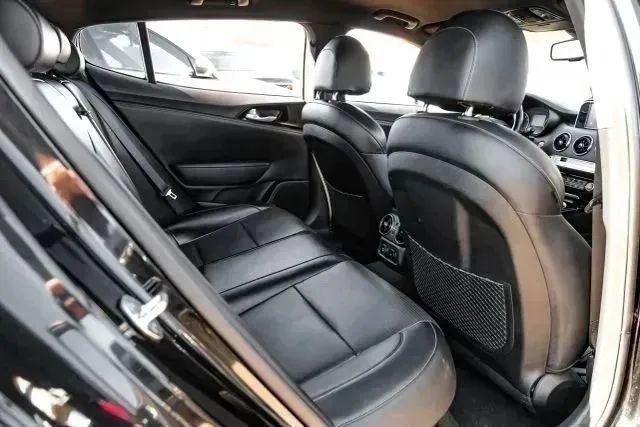 Used 2021 Kia Stinger GT-Line image 44