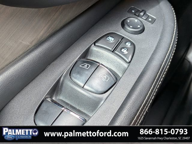 Used 2017 Nissan Murano Platinum w/ Platinum Technology Package image 27