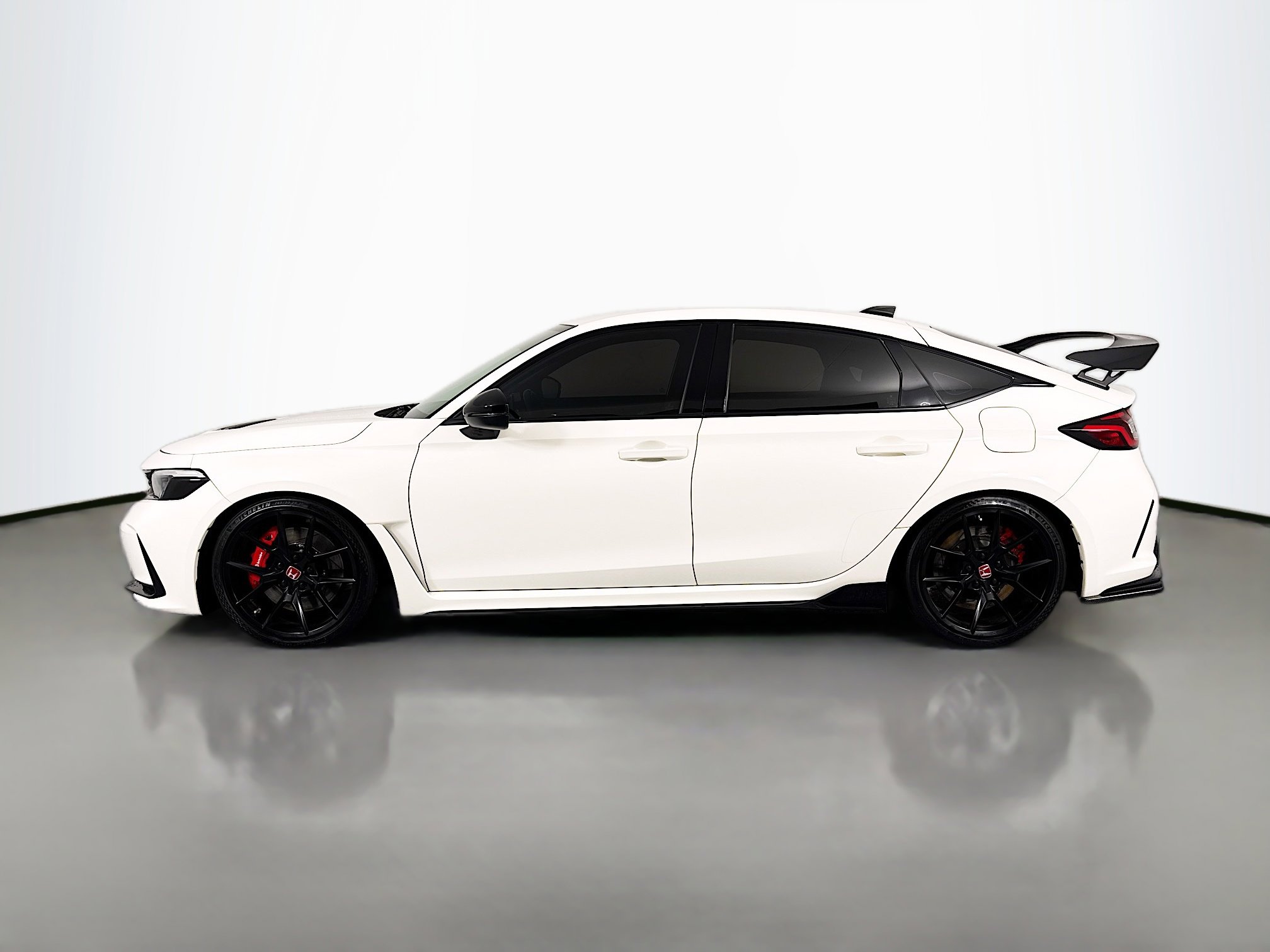 Used 2023 Honda Civic Type R image 8
