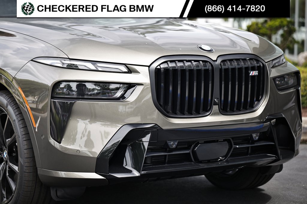 New 2026 BMW X7 M60i w/ M Sport Professional Package image 2