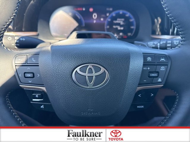 Used 2025 Toyota Crown Signia Limited image 21