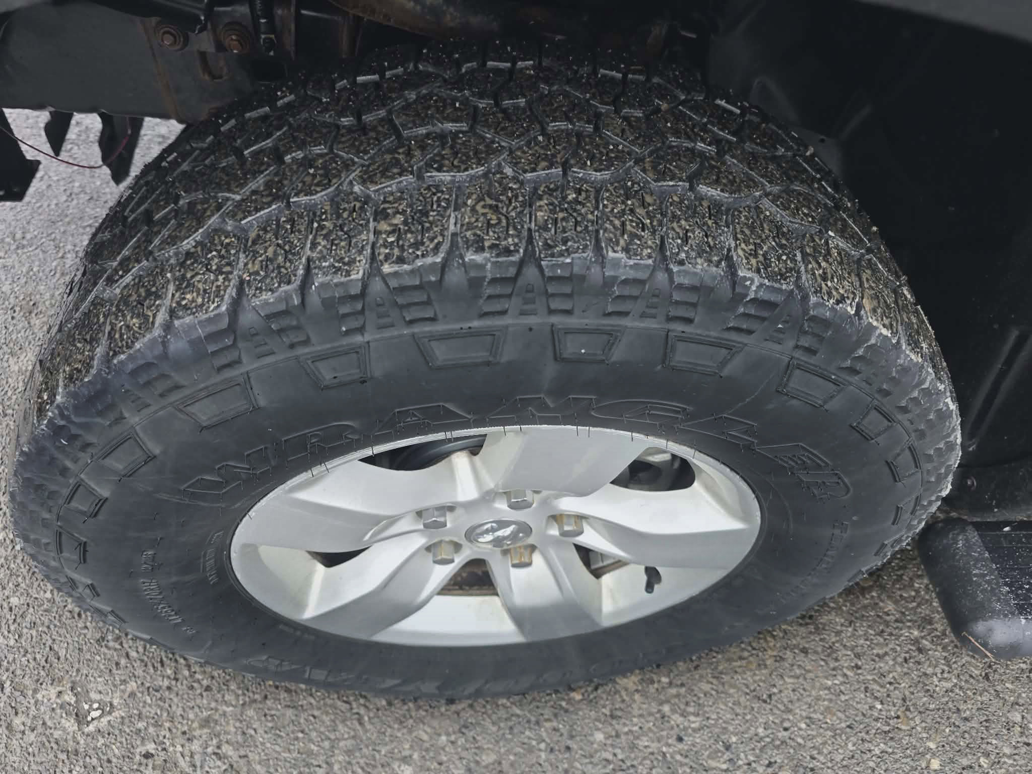 Used 2019 RAM 1500 Classic SLT image 11