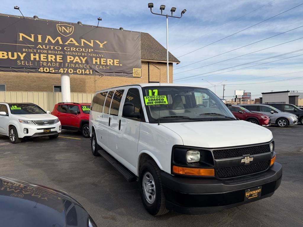 Used 2017 Chevrolet Express 3500 LS RWD image 6