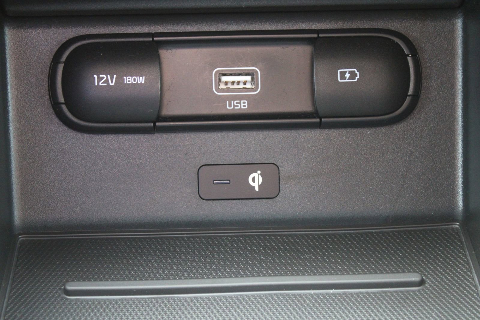 Used 2022 Kia Telluride SX w/ SX Prestige Package image 45