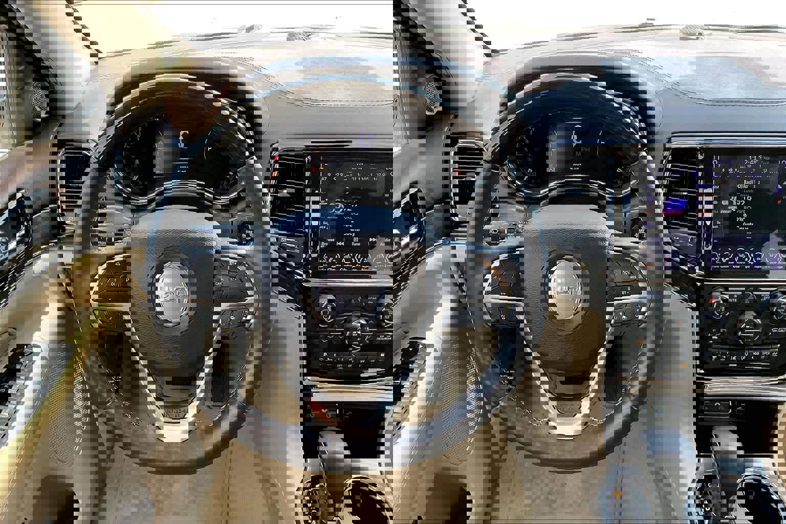 Used 2020 Jeep Grand Cherokee Overland image 6