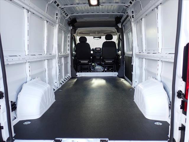 New 2026 RAM ProMaster 2500 w/ Convenience Group FWD image 8