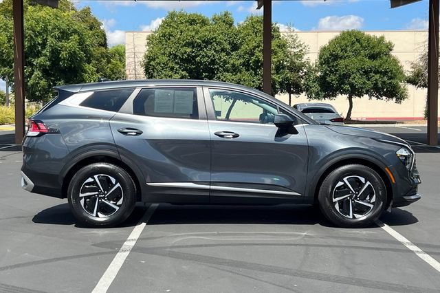 Certified 2023 Kia Sportage LX FWD image 3