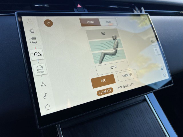 Used 2024 Land Rover Range Rover Evoque S image 26