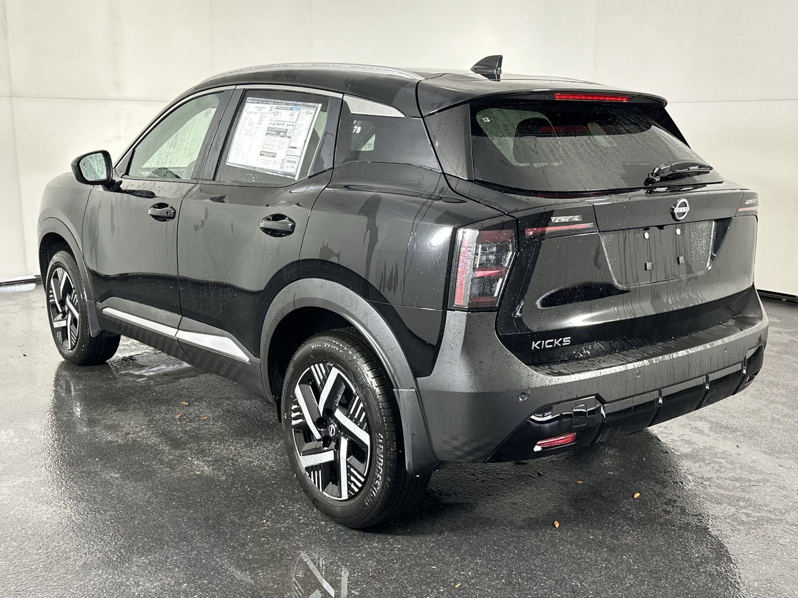 New 2026 Nissan Kicks SV w/ SV Premium Package FWD image 6