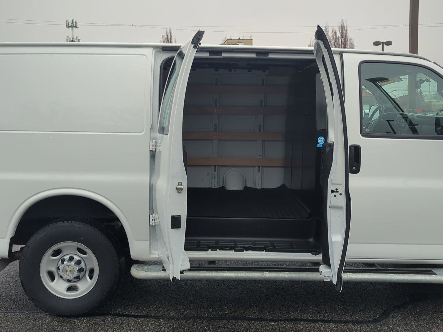 Used 2024 Chevrolet Express 2500 w/ Driver Convenience Package image 11