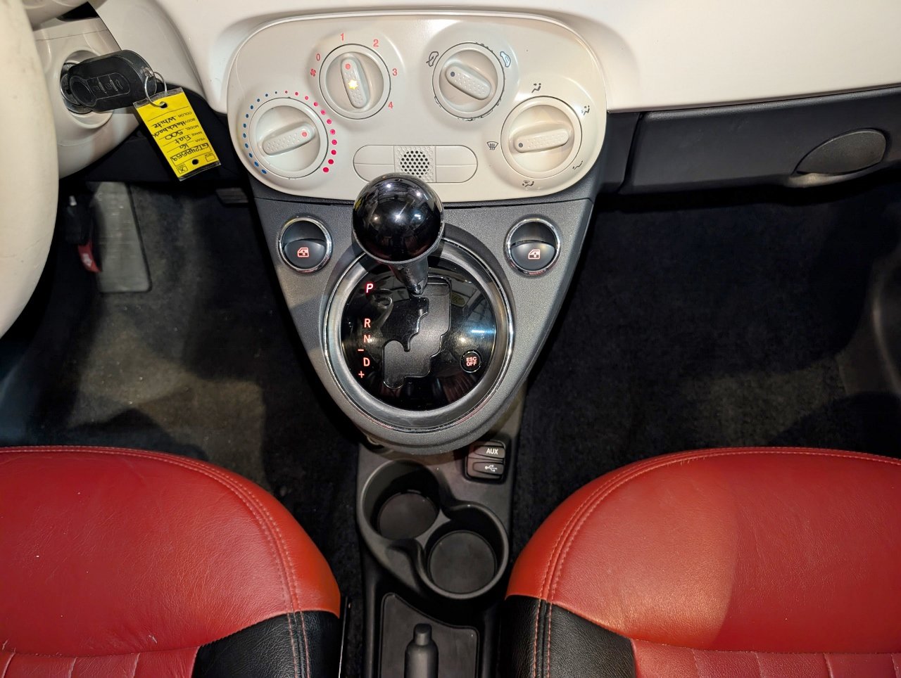 Used 2016 FIAT 500 Pop w/ Italia Package FWD image 30