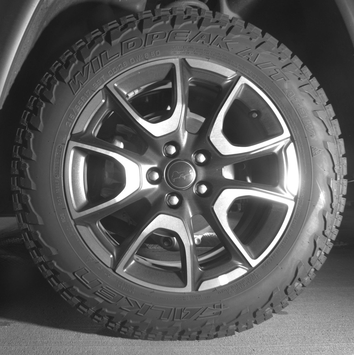 Used 2025 Jeep Compass Trailhawk image 14