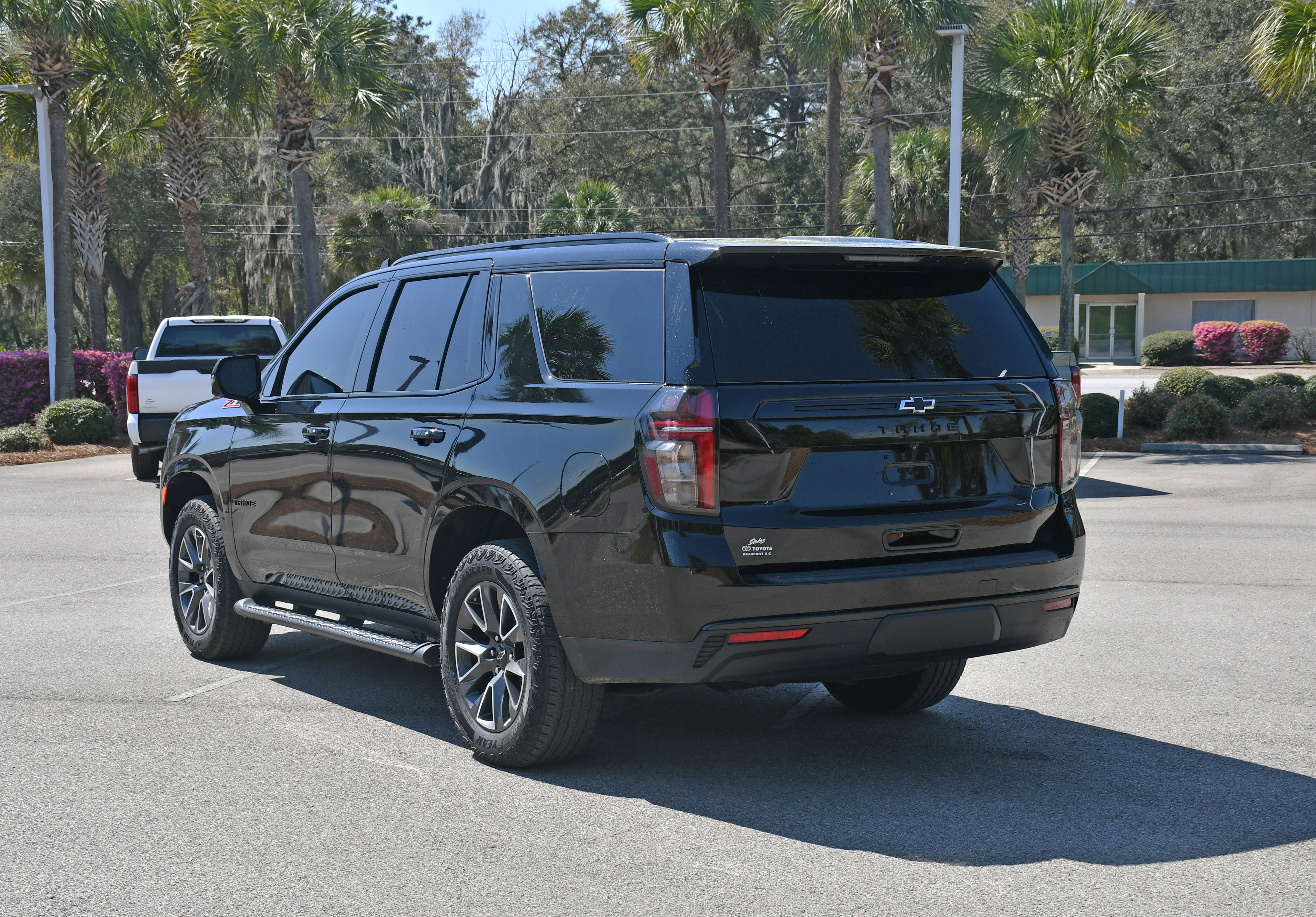 Used 2023 Chevrolet Tahoe Z71 w/ Luxury Package image 4