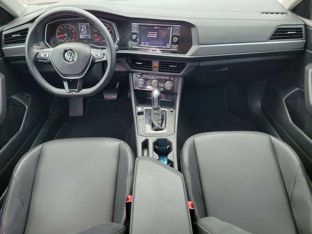Used 2019 Volkswagen Jetta SE w/ Cold Weather Package FWD image 14