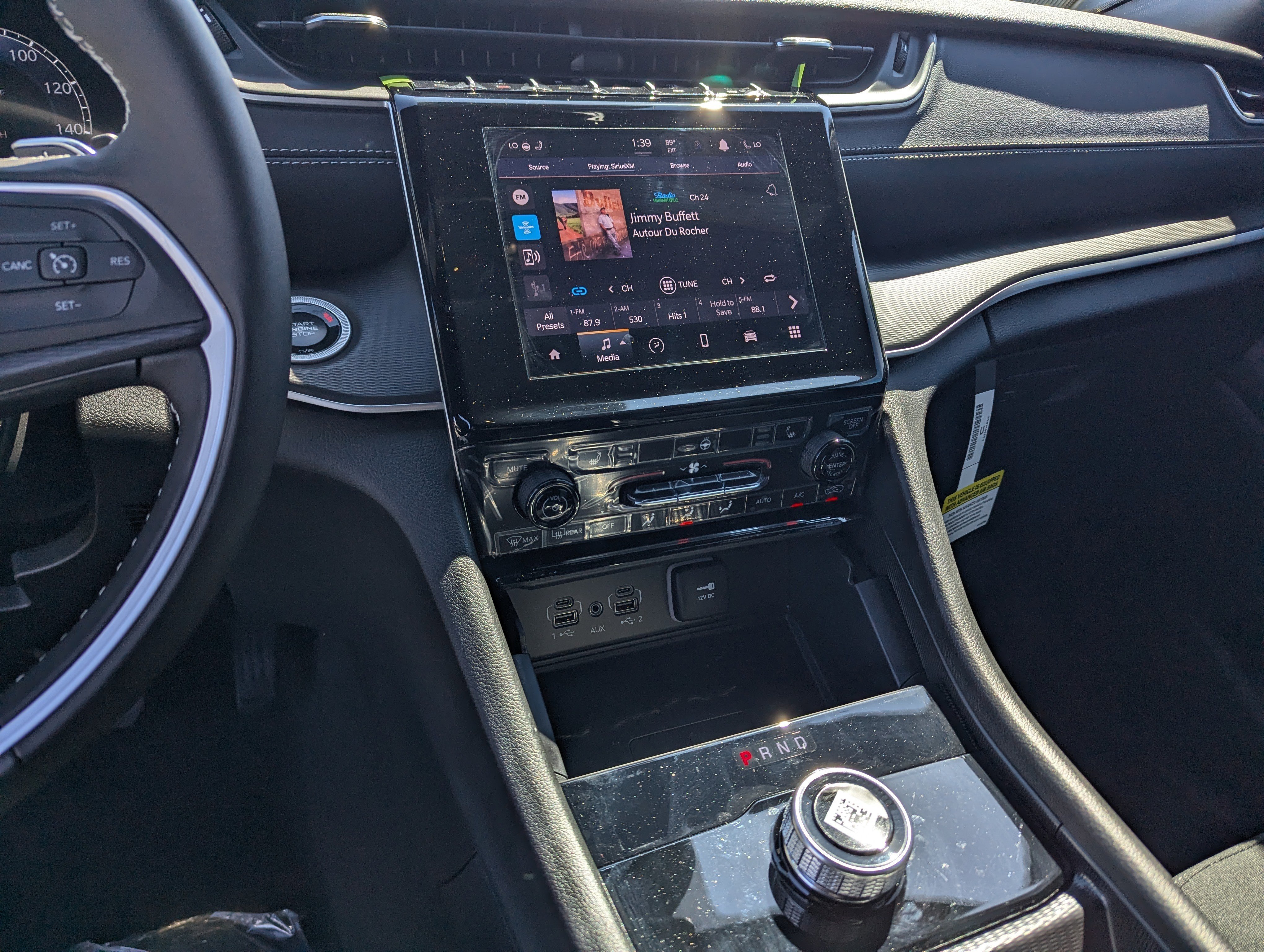 New 2025 Jeep Grand Cherokee Laredo image 10