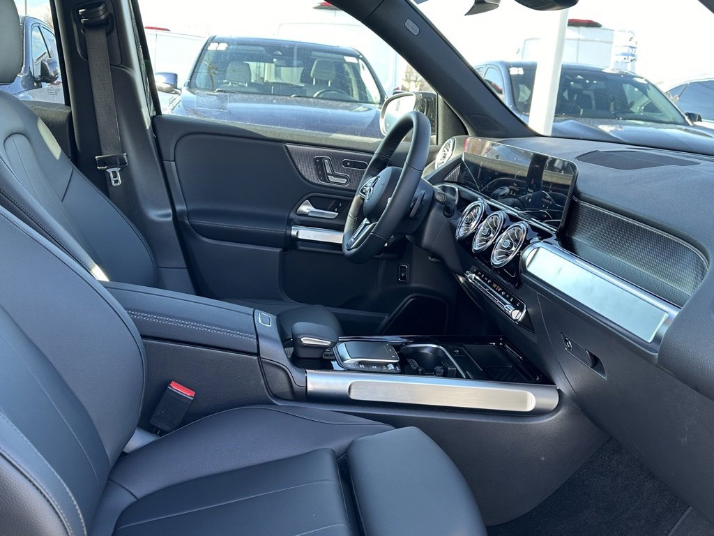 Used 2023 Mercedes-Benz EQB 300 4MATIC image 14