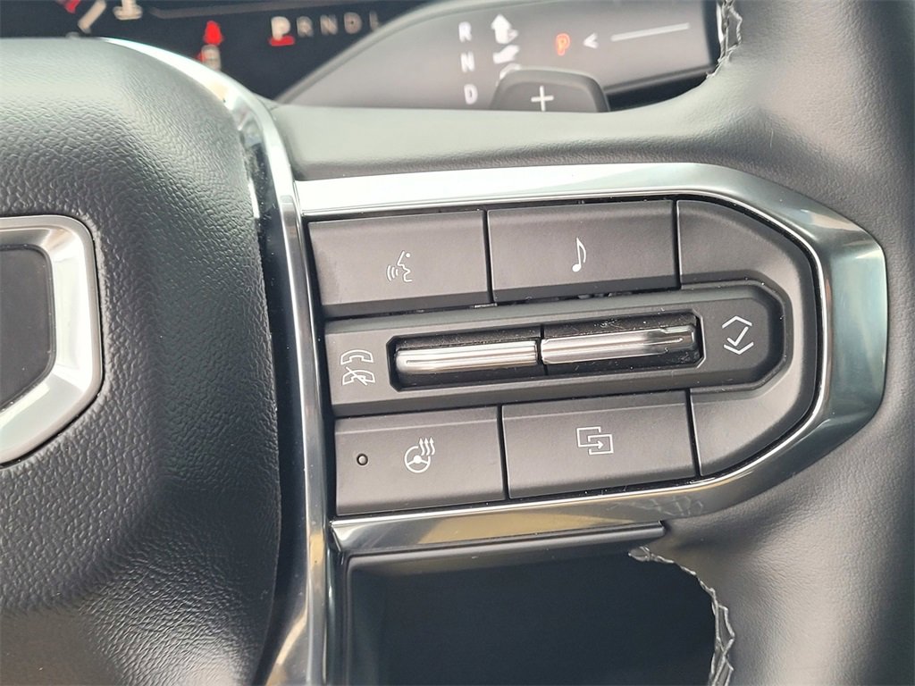 Used 2025 GMC Terrain Elevation image 15