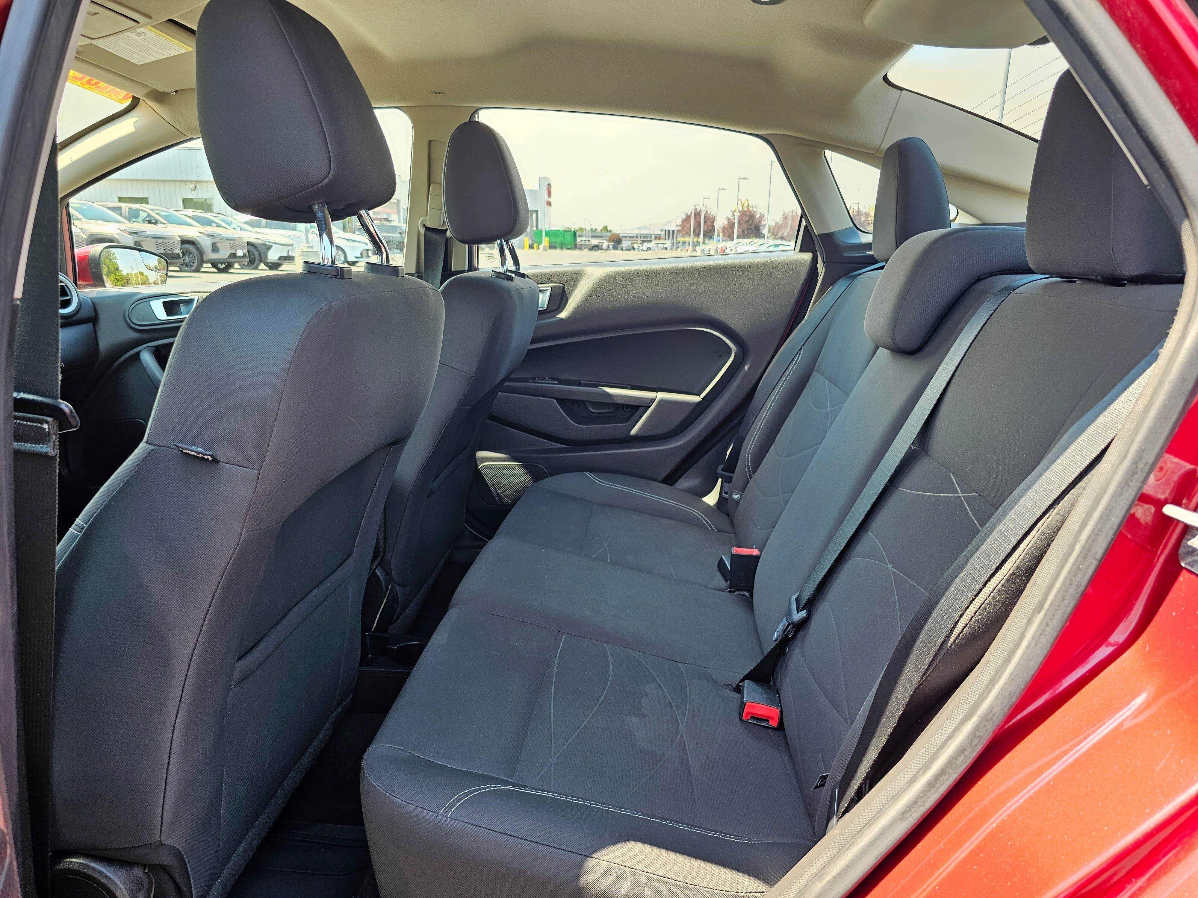 Used 2016 Ford Fiesta SE FWD image 17