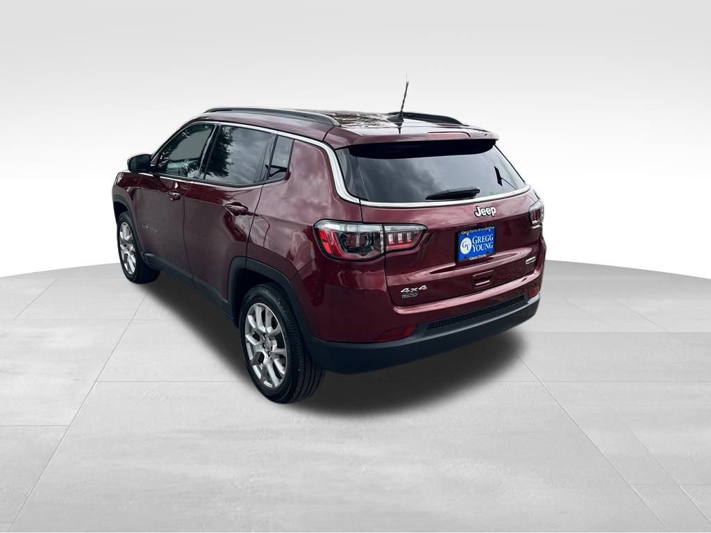 Used 2022 Jeep Compass Latitude AWD/4WD image 4