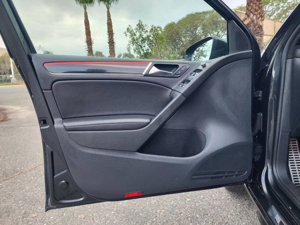 Used 2013 Volkswagen GTI Driver's Edition FWD image 30