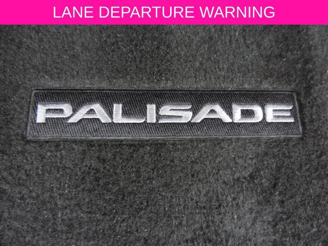 Used 2024 Hyundai Palisade Limited AWD/4WD image 16