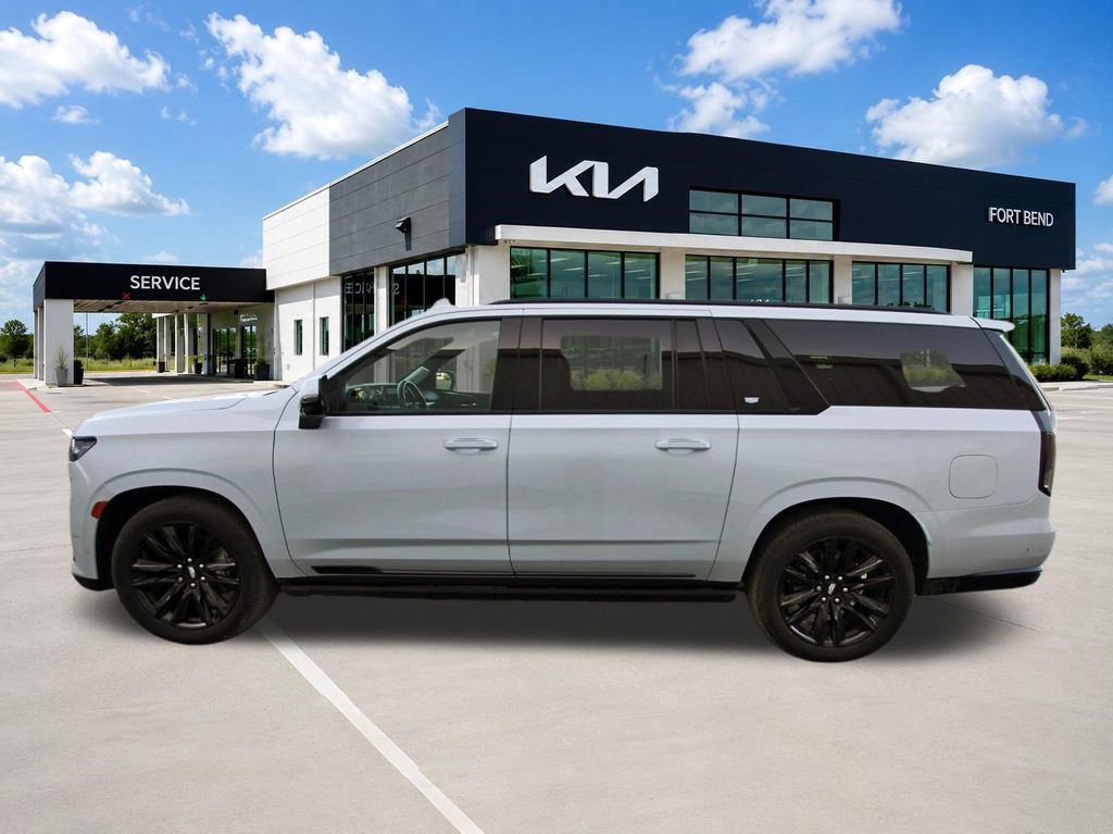 Used 2022 Cadillac Escalade ESV Sport Platinum AWD/4WD image 8