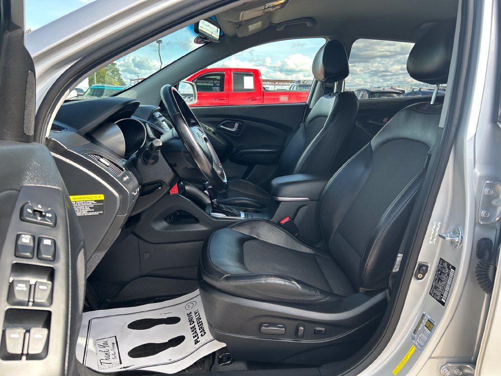 Used 2015 Hyundai Tucson SE AWD/4WD image 14