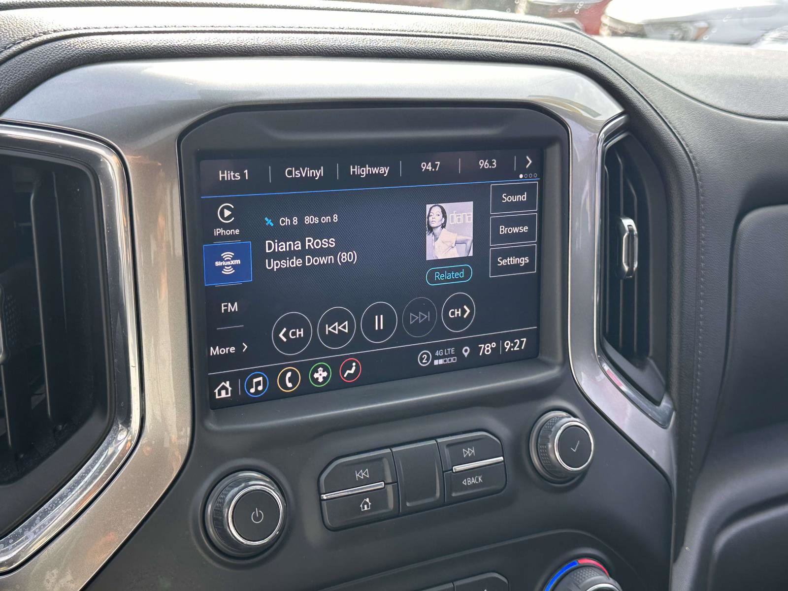 Used 2021 Chevrolet Silverado 1500 LT Trail Boss w/ Convenience Package II image 31