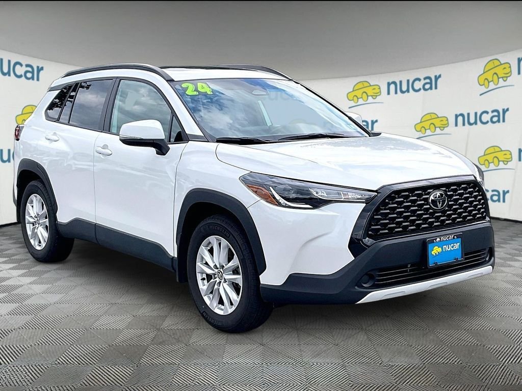 Used 2024 Toyota Corolla Cross LE w/ Moonroof Package