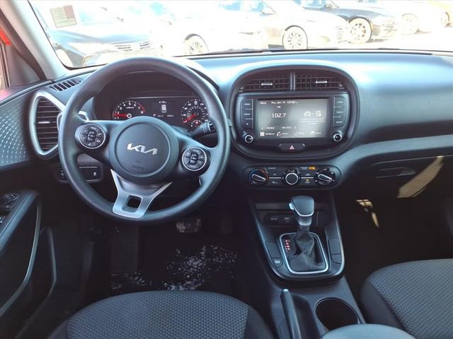 Used 2022 Kia Soul LX w/ Technology Package image 16