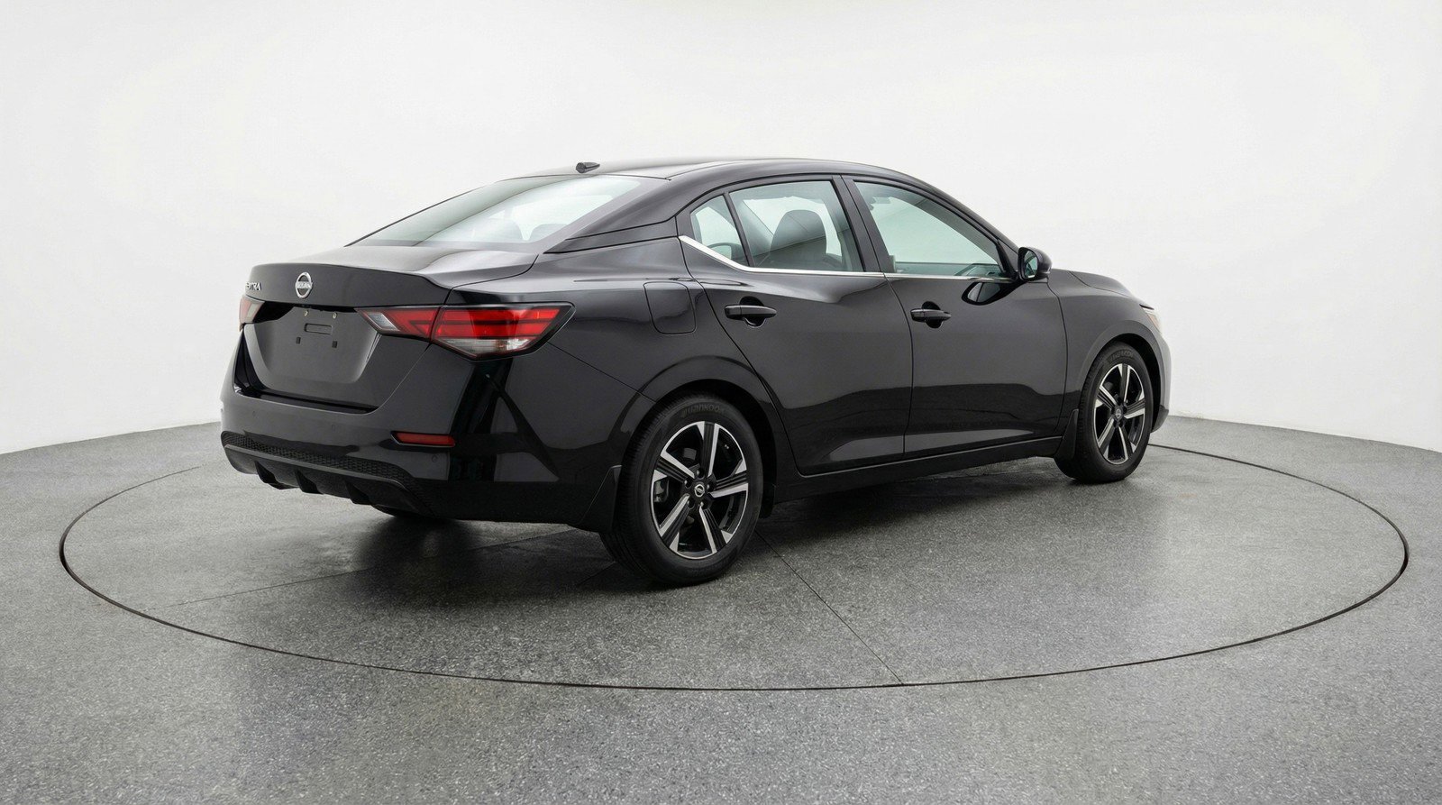 Used 2025 Nissan Sentra SV image 9