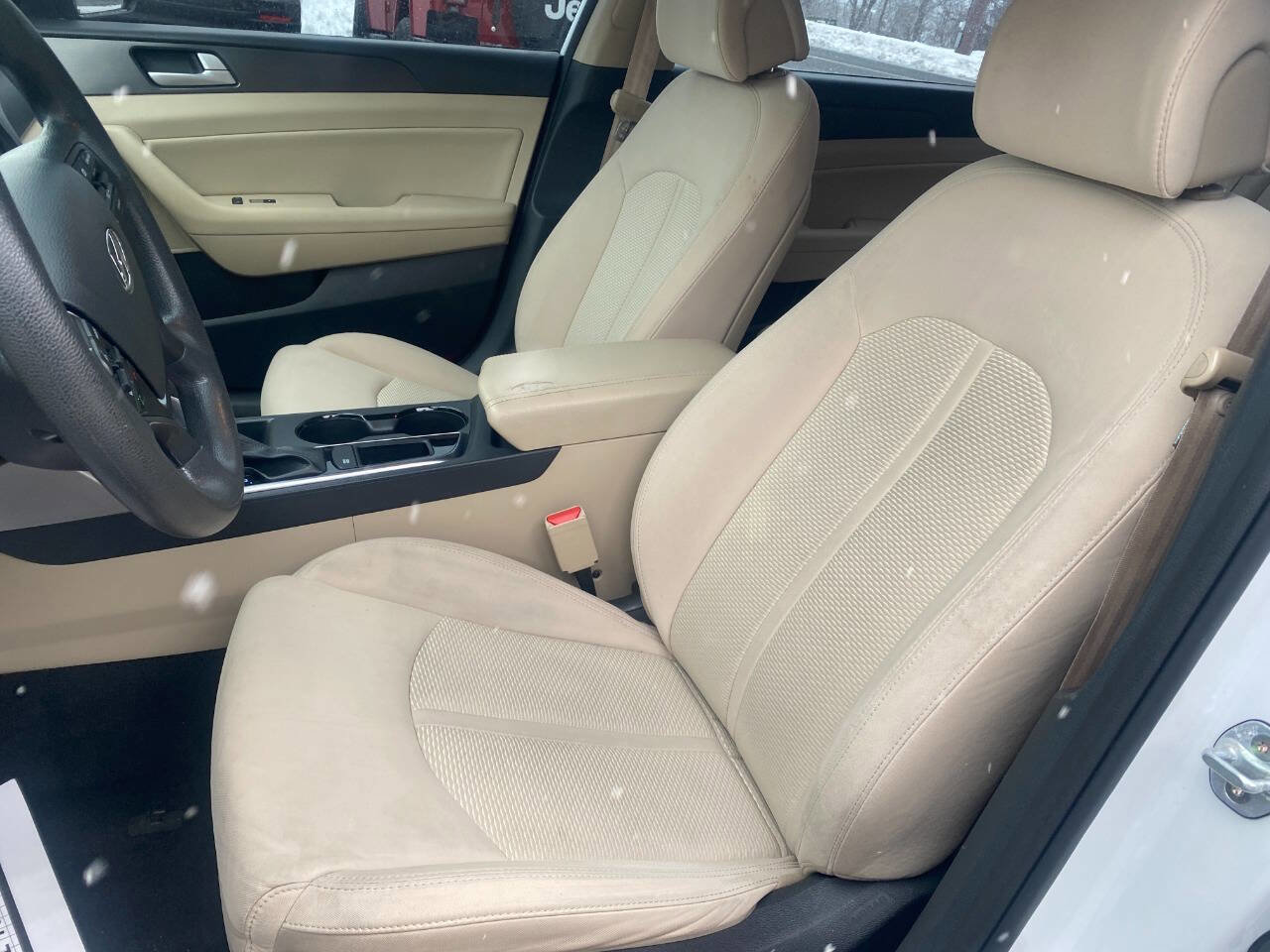 Used 2016 Hyundai Sonata Sport image 9