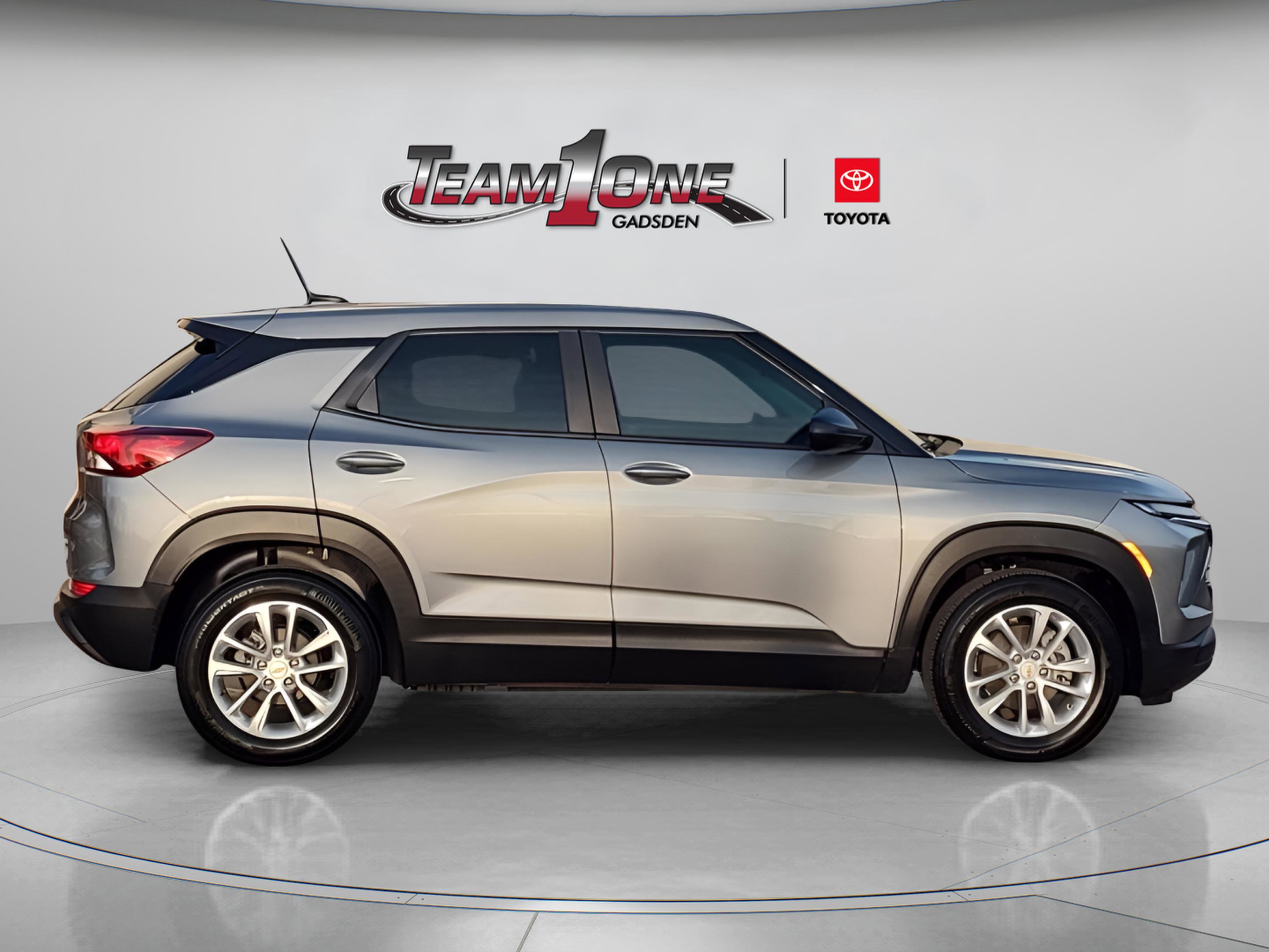 Used 2026 Chevrolet TrailBlazer LS w/ LS Convenience Package FWD image 9