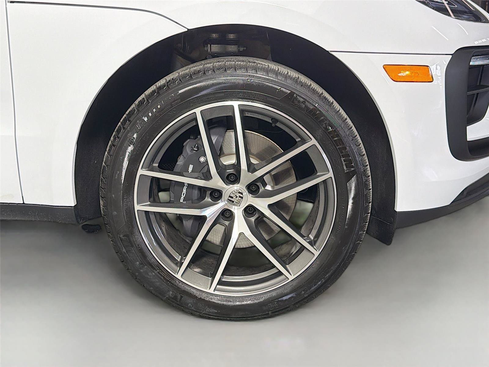 Certified 2026 Porsche Macan Turbo AWD/4WD image 14