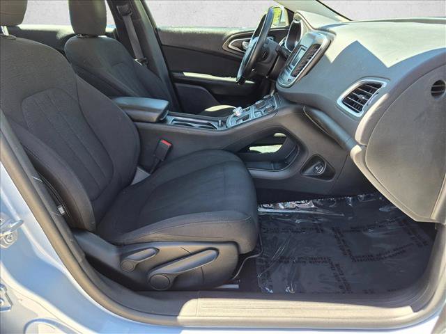 Used 2015 Chrysler 200 Limited w/ Convenience Group FWD image 20